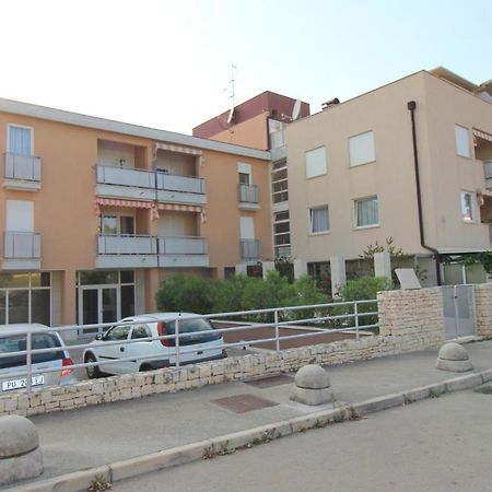 Apartment Vojka In City Center 포레치 외부 사진
