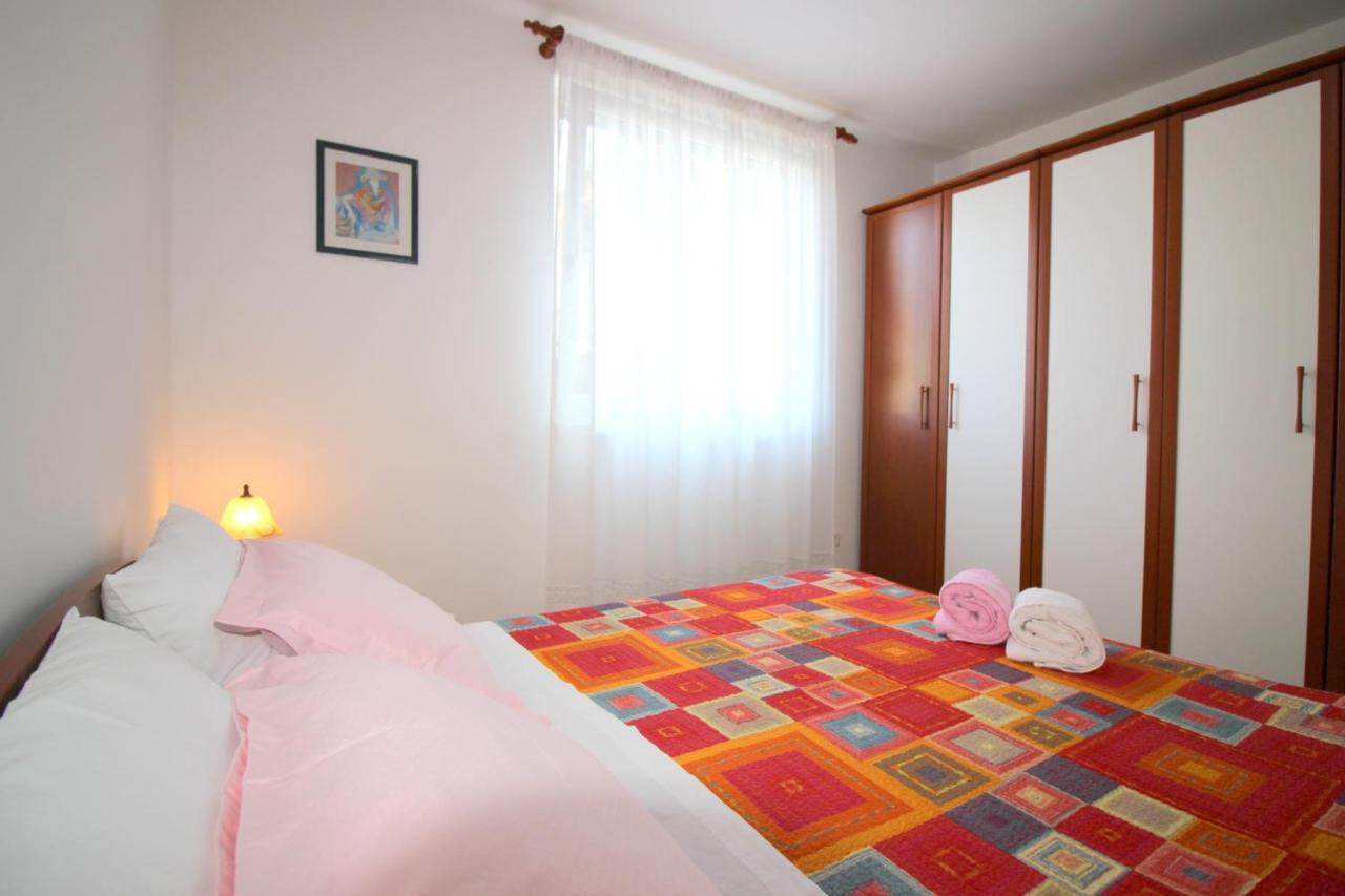 Apartment Vojka In City Center 포레치 외부 사진