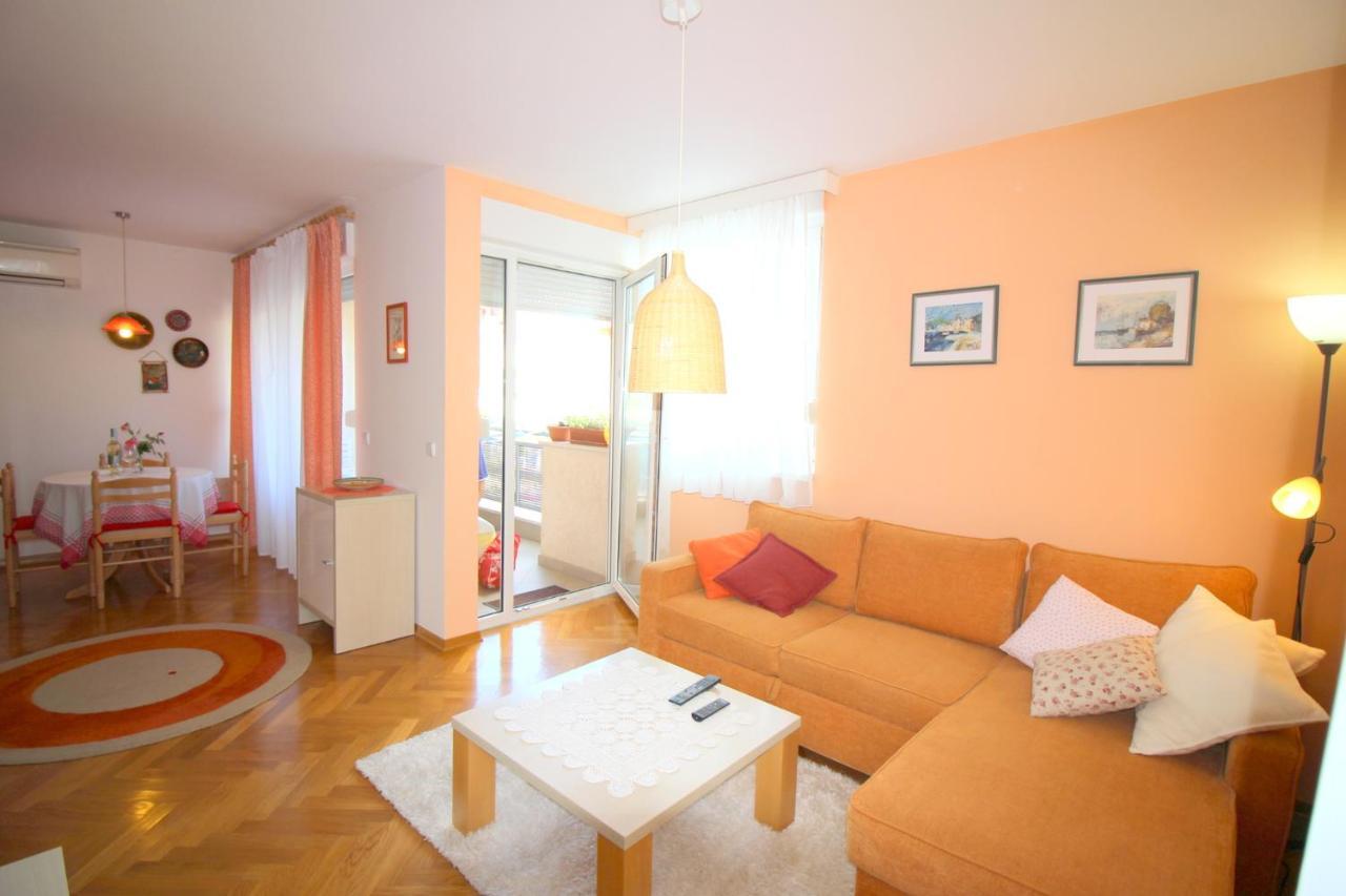 Apartment Vojka In City Center 포레치 외부 사진